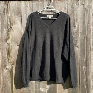 Like new - cashmere v-neck sweater, gray, size 3x